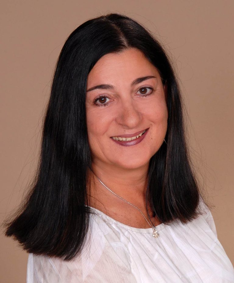 Karin Schmid